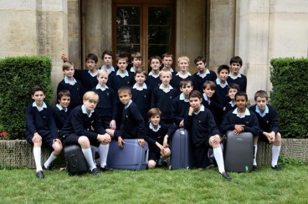 巴黎木十字儿童合唱团