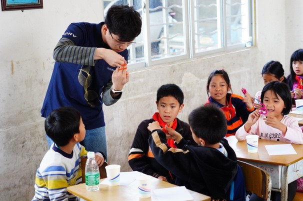 索尼在华企业员工志愿者在各地开展支教活动