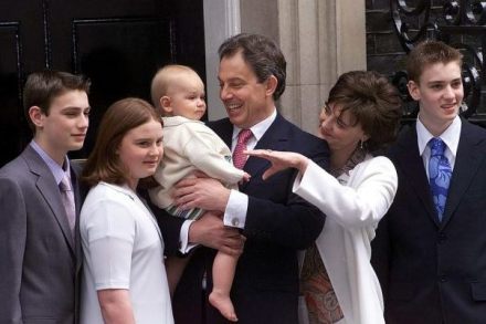 布莱尔的全家福