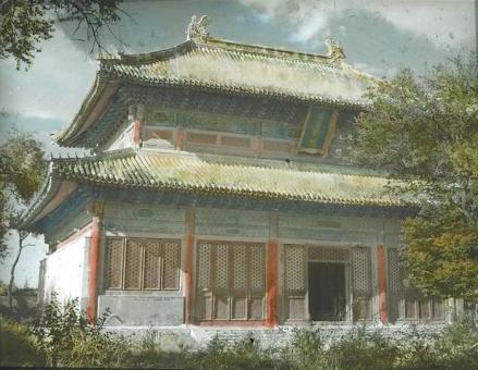 俄罗斯摄影师斯尔格·沃特加索夫在1938年后拍摄的大悲宝殿