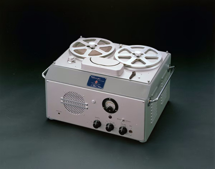 磁带录音机“G型”