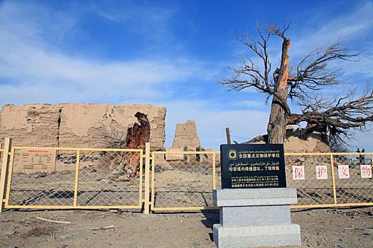 哈密境内烽燧遗址 哈密境内烽燧遗址