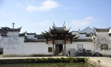 华堂王氏宗祠正门