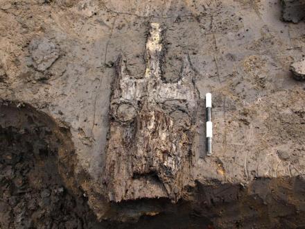 优周岗遗址出土傩面