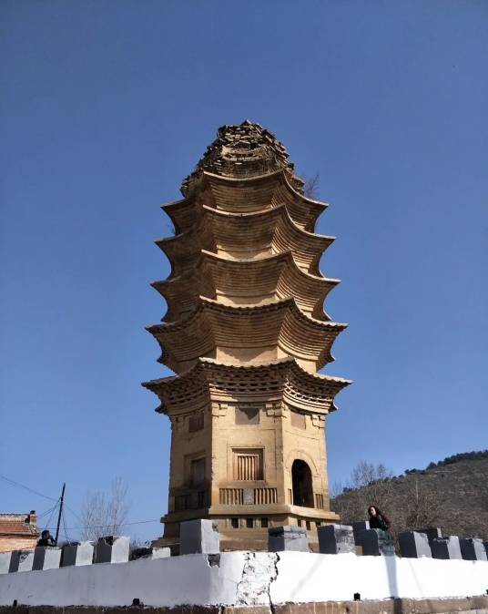 郎寨砖塔 郎寨砖塔