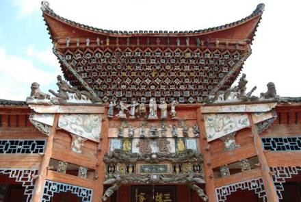 说明: 4云龙牌坊近照