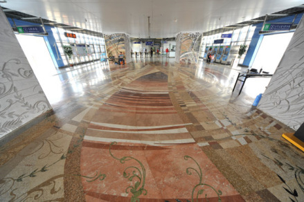 马群站站厅装饰