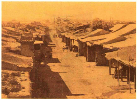 1875年的巴里坤故城遗址