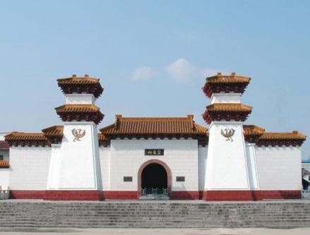 医圣祠汉阙大门