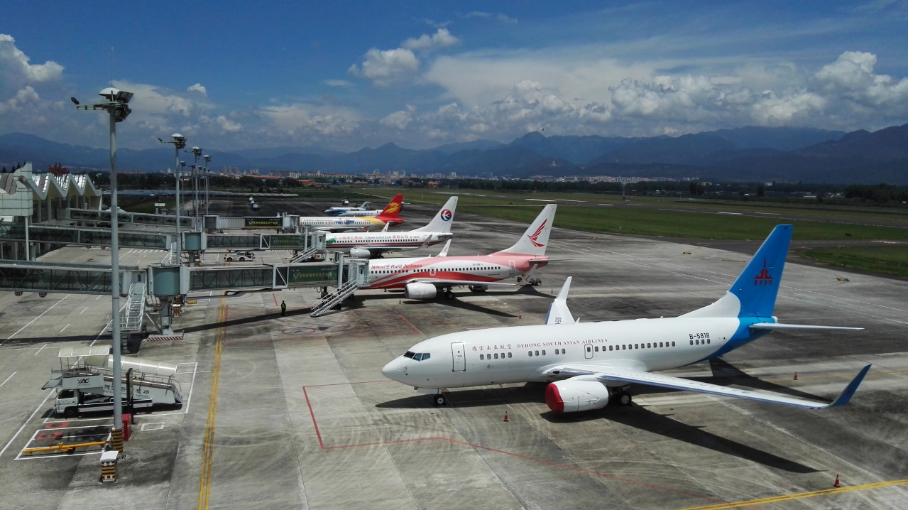 德宏芒市国际机场民航站坪