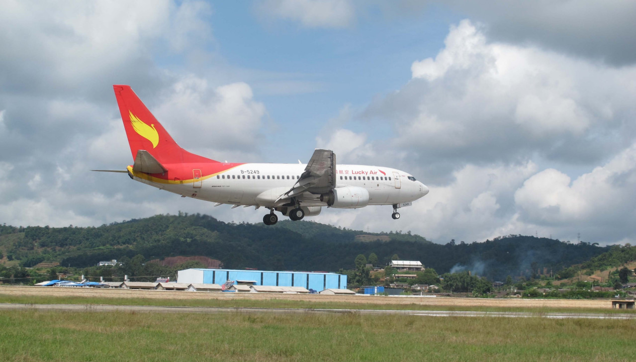 普洱思茅机场进场飞机