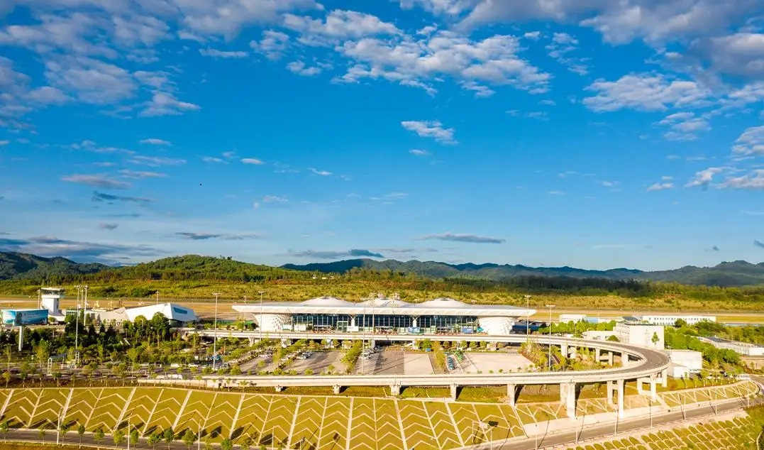 腾冲驼峰机场航站区全貌