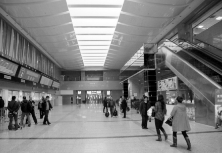 宽敞的站内大厅