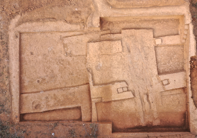 丰陵下宫南侧建筑遗址