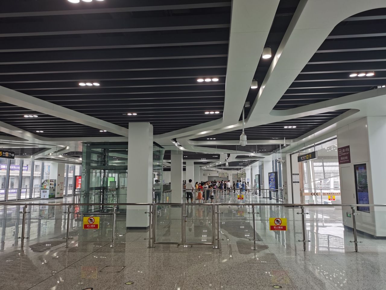 苏州11号线花桥站地上二层站厅