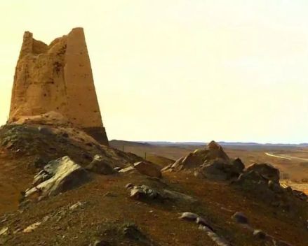 哈密境内烽燧遗址