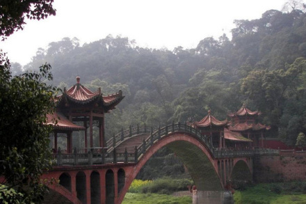 韦公寺 
