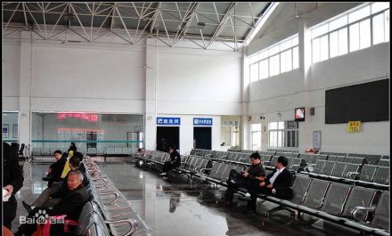 漳平站候车厅