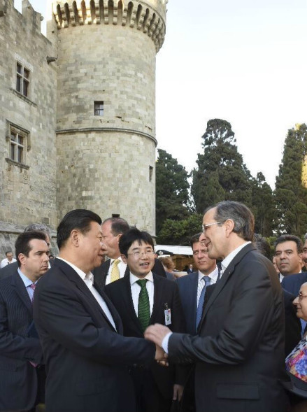 习近平抵达希腊罗德岛