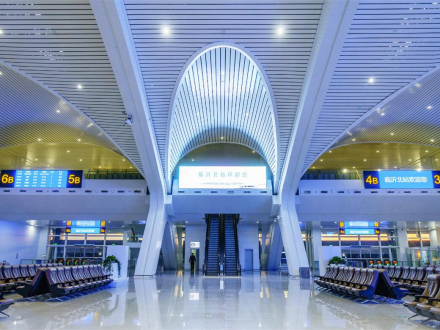 临沂北站登台入口