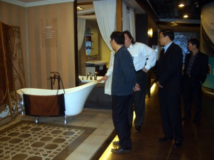 深入公司进行行政指导