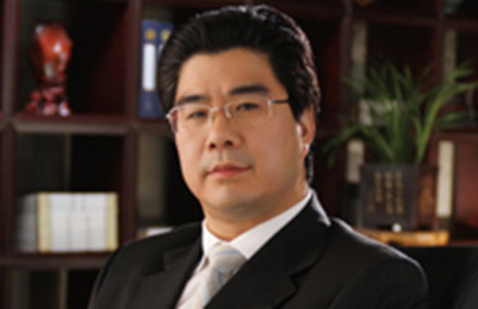 公司董事长：胡季强