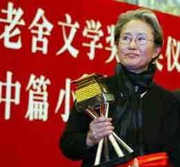 2002 张洁《无字》全票摘取了长篇小说桂冠