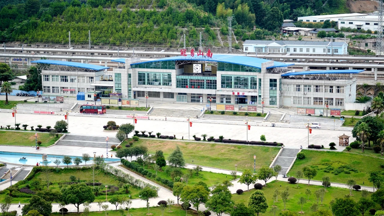 冠豸山南站鸟瞰图