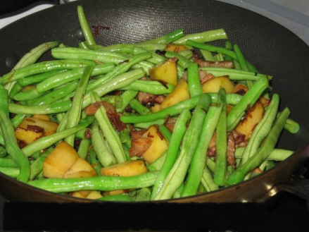 土豆炖豆角