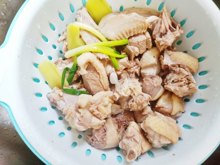姜母鸭制作步骤
