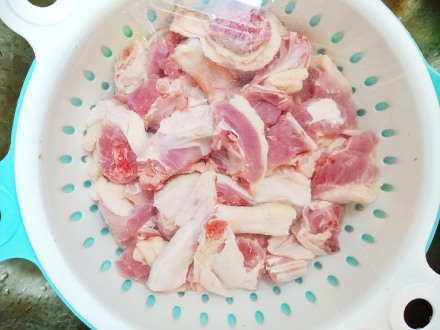 姜母鸭制作步骤