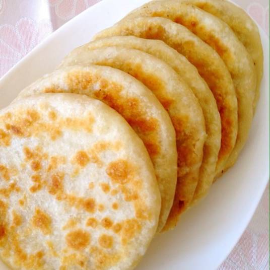 猪肉酸菜馅饼