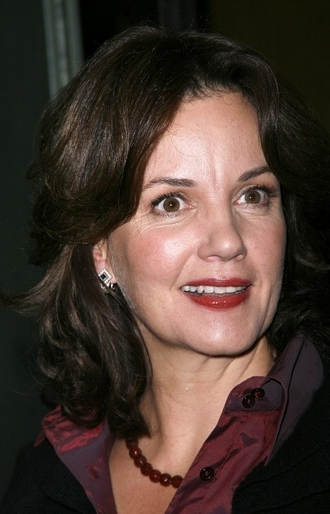 Margaret Colin 