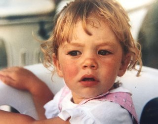 凡妮莎·柯比童年照