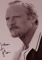 朱利安·格洛弗 