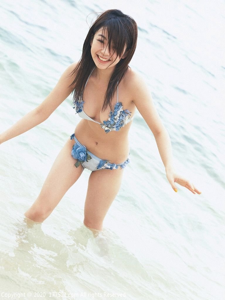 秋山奈々 秋山奈々