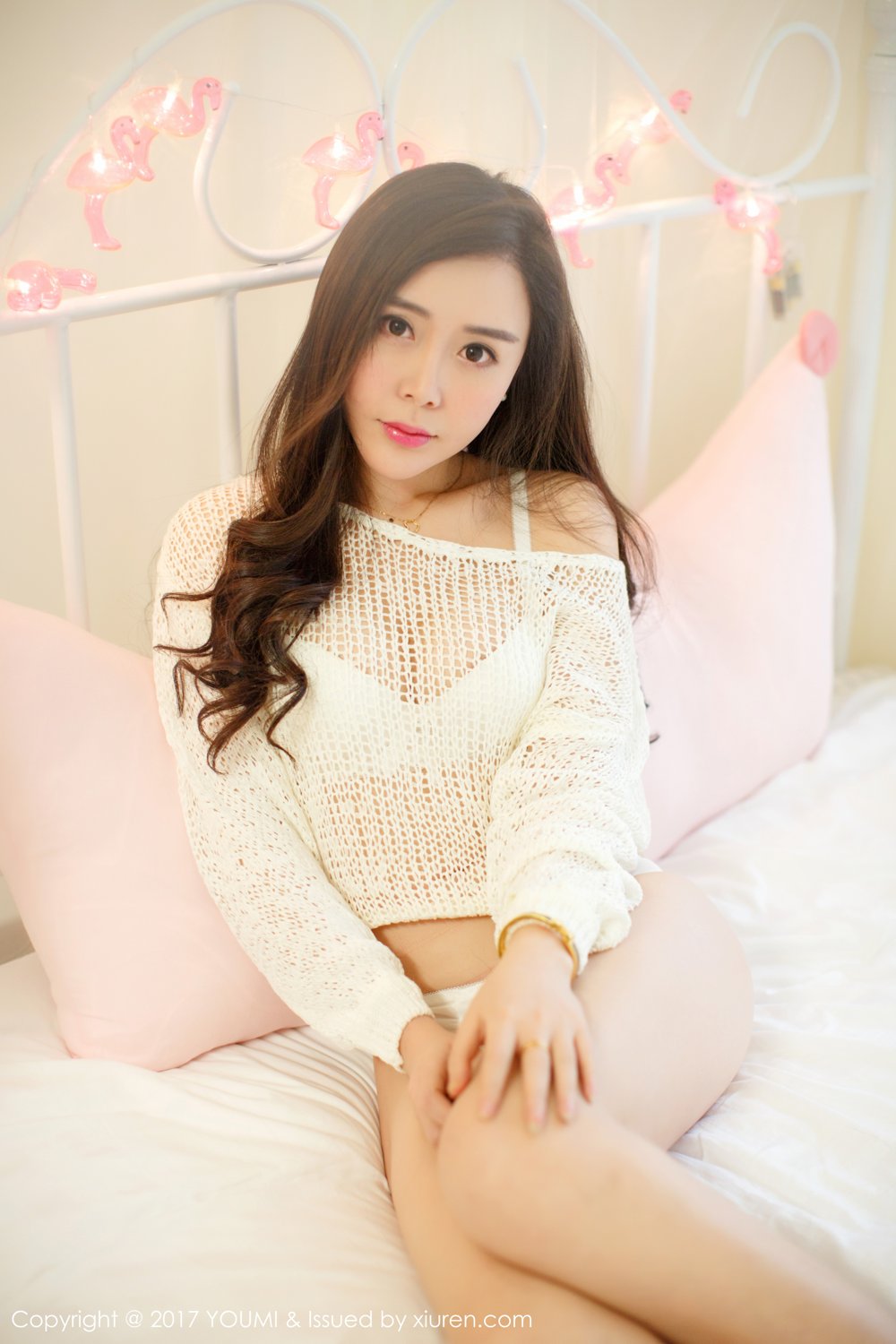 美女模特左冰Queen圣诞白嫩美腿写真 美女模特左冰Queen圣诞白嫩美腿写真