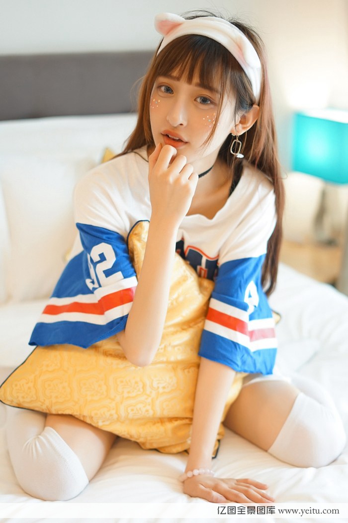 小狐狸精little贝壳清纯清新校服内衣写真 小狐狸精little贝壳清纯清新校服内衣写真