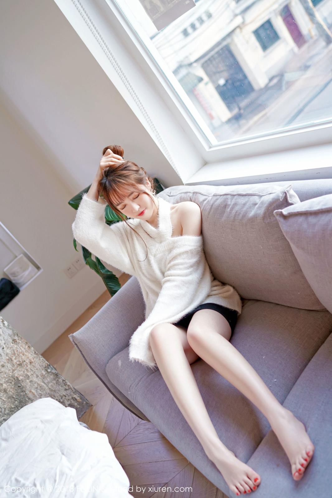 性感美女空姐yumi黄奕清修长美腿甜美清新写真 性感美女空姐yumi黄奕清修长美腿甜美清新写真