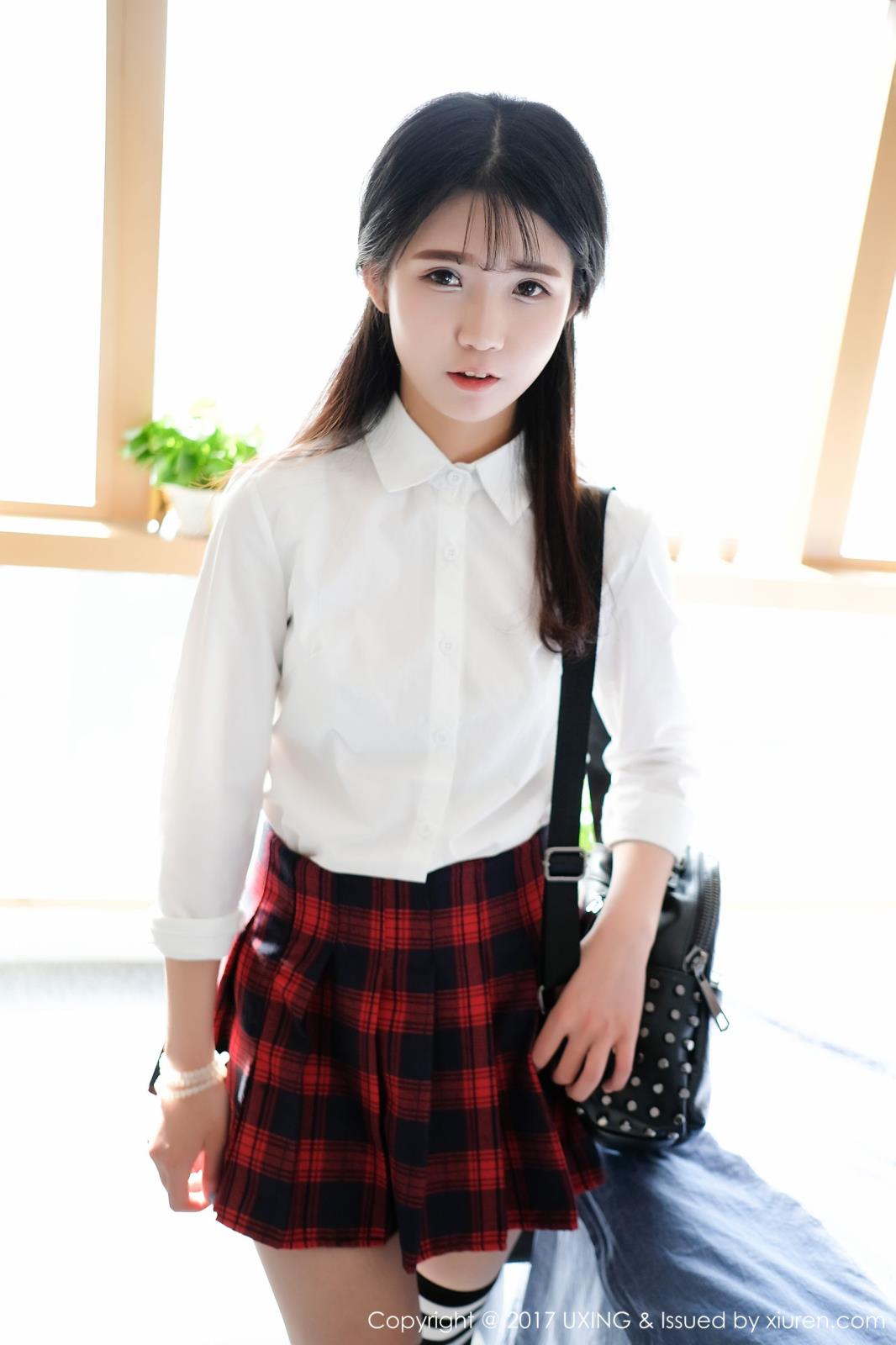 优星馆性感美女可爱的小叶子学生装童颜巨乳私房照 优星馆性感美女可爱的小叶子学生装童颜巨乳私房照