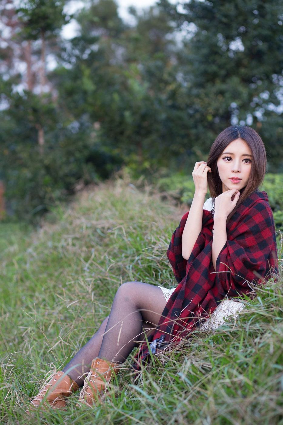 台湾大眼美女正妹张齐郡JULIE娇好面容黑丝美腿踏青外拍 台湾大眼美女正妹张齐郡JULIE娇好面容黑丝美腿踏青外拍