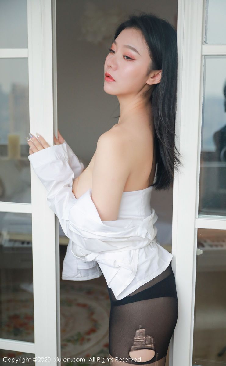 美女模特YUNDUOER_开档黑丝情趣制服白衬衣诱人写真 美女模特YUNDUOER_开档黑丝情趣制服白衬衣诱人写真