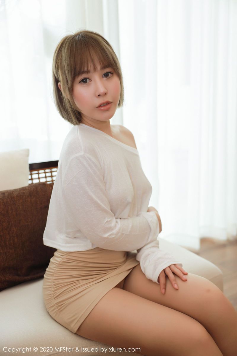 美女模特夏天Sienna丝袜美腿浑圆娇媚真空三亚旅拍 美女模特夏天Sienna丝袜美腿浑圆娇媚真空三亚旅拍