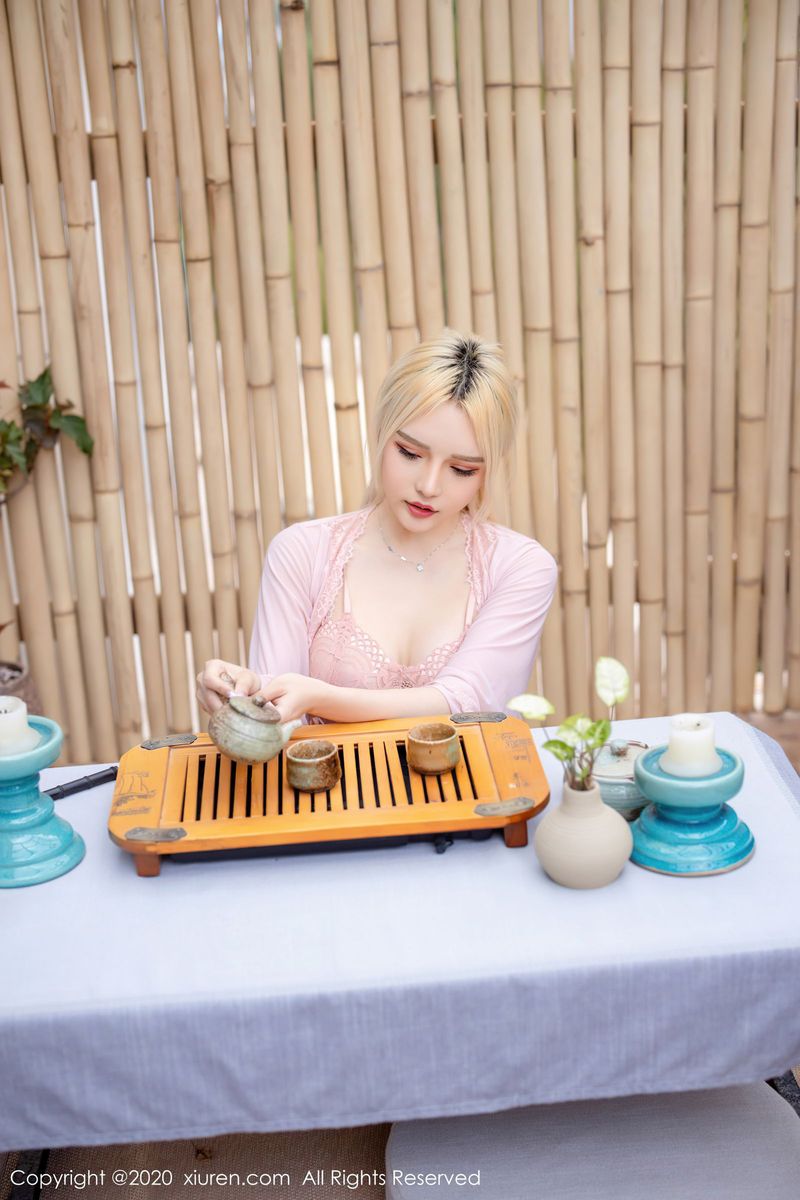 性感女神Lovely璐璐粉色连衣裙系列古风场景魅力写真 性感女神Lovely璐璐粉色连衣裙系列古风场景魅力写真