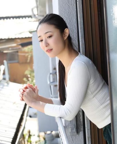 松岡すず(松冈铃,SuzuMatsuoka)