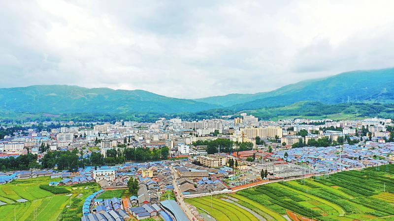 昭觉县县城新貌