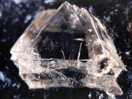 金刚石