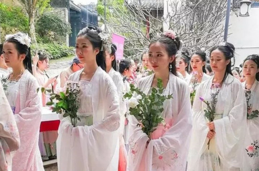 汉服