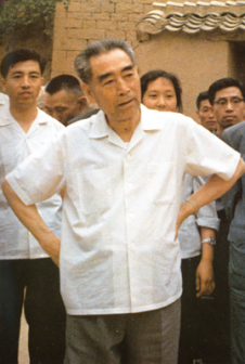 周恩来1973年6月重返延安