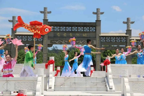 客家民俗活动现场图